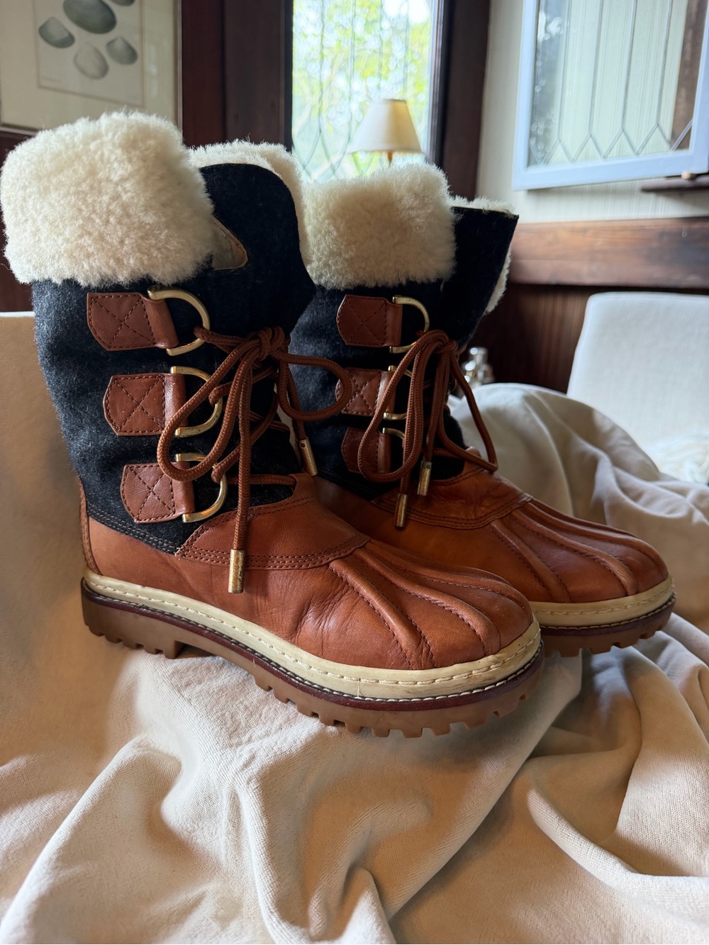 Tory Burch Brown and Black Shearling-Trim Lace-Up Winter Boots